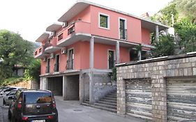 Lero Apartments